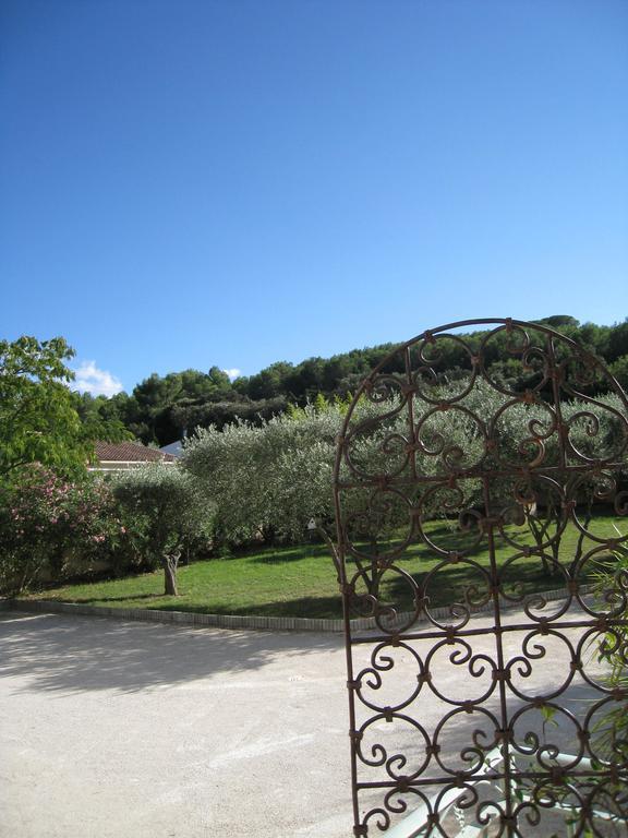 Le Clos Olives Comps  Bagian luar foto